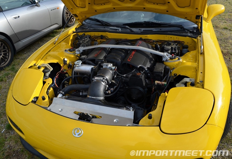 http://www.importmeet.com/images/featured/v8rx7guy_rx-7/v8rx7-1.jpg