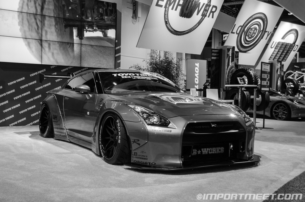 liberty-walk-gt-r-sema-2013-1